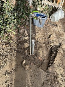 Elfagyott fagycsap cseréje